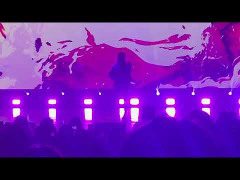 Kard Jiwoo My Medicine (The Pretty Reckless Cover) 4K fancam 20220830 Dallas Wild KARD Tour