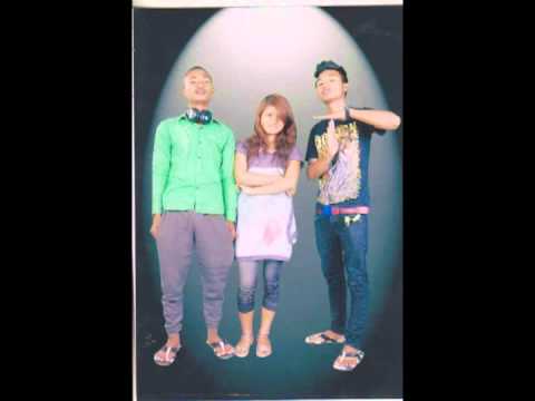 An Tuar - Strove feat Hilary