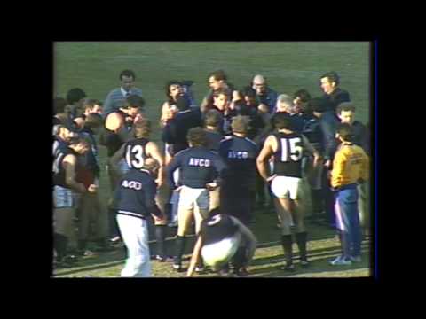 Three Quarter Time Huddle for Carlton - Rd 19 1982