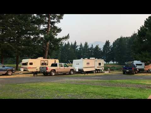 Quick 360 video of the campground. Bath house is two bathrooms with two showers--both single use. But the showers are hot and high pressure which is nice.