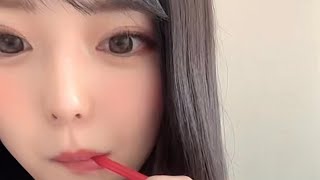 TikTokライブ配信 盛れる角度探してたら チラり 귀여운 미인  보이는  속옷  가슴  바지
