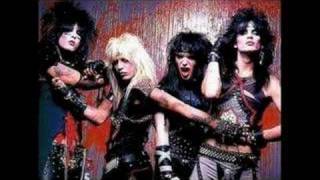 on with the show-motley crue