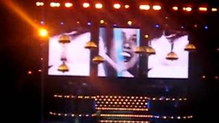 lily allen - womanizer