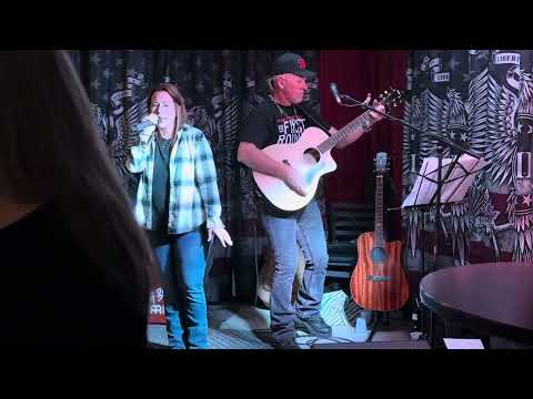 Love Unplugged covering Ex’s and Oh’s acoustic #cincinnati #acousticcovers #loveunplugged