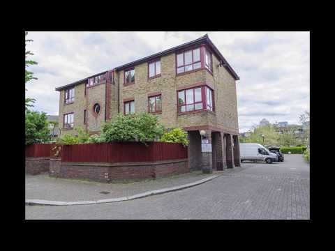 The House Photographer video.