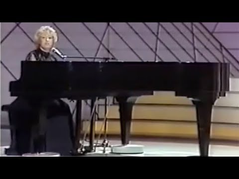 Maria Guinot - Silêncio e Tanta Gente (Eurovision Song Contest 1984)