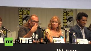 USA: Fear the Walking Dead cast & crew give sneak preview at Comic-Con 2015