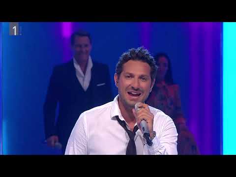 Čuki, Pika Božič, Marko Vozelj - Komar (V petek zvečer)