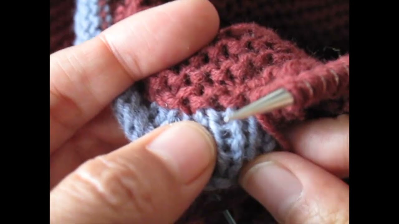 close the hole of hood (pick up sts, then 3 needle BO) / フードの穴をとじる（目を拾ってから3本針の伏せ目を行う）