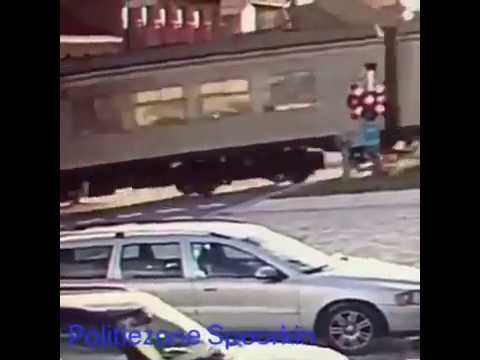 Politie deelt hallucinant filmpje van bijna-crash met trein in België