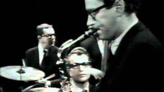 Paul Desmond &amp; The Modern Jazz Quartet - La paloma (Blue dove)