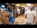 What Pro Bodybuilders Eat at Restaurants w/ Akim Williams