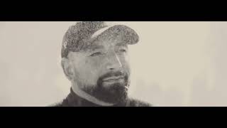 Video zu 'Bisl Weh' ansehen