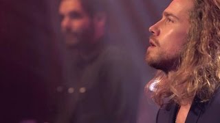 Le Lac - Julien Doré sur la scène du Grand Studio RTL