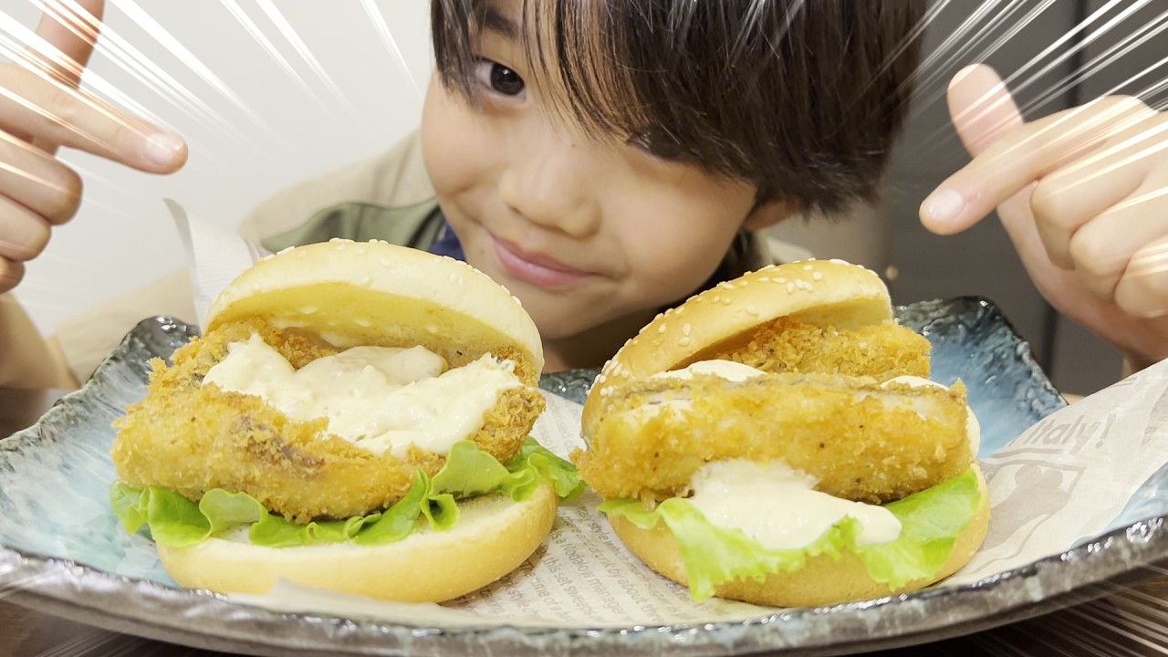 【衝撃】9歳がアジとアオハタをさばいて“本気のフィッシュバーガー”作った結果…