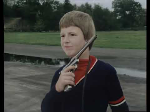 RARE James Bond fan meets Q Desmond Llewelyn and Lotus Esprit S1 from The Spy Who Loved Me