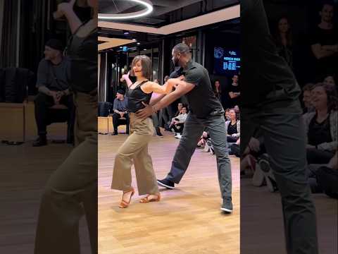 Her spiiiins! 🤩😍🤩 #improv #westcoastswkng