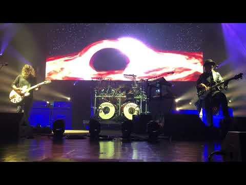 Primus plays Cygnus X-1