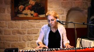 Agnes Obel - Katie Cruel (Froggy's Session)