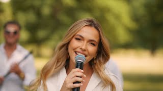 Download lagu Iulia Plescan II Cu Tălpile Goale II Live 2025 II Cover MIRA mp3 Download lagu Iulia Plescan II Cu Tălpile Goale II Live 2025 II Cover MIRA mp3