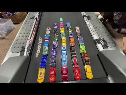 Disney Pixar CARS 34 car demolition Derby treadmill Race 🔥