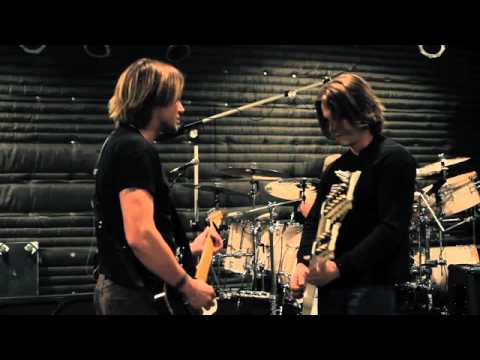 Keith Urban: Super Bowl Performance Rehearsals With The Band