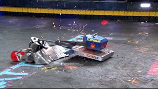Ice Wave vs. Ghost Raptor - BattleBots