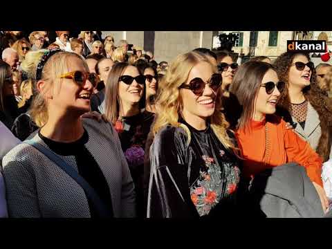 Badnje jutro na Stradunu i Kolenda