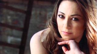 Melina Aslanidou - Den Exo Dieuthynsi