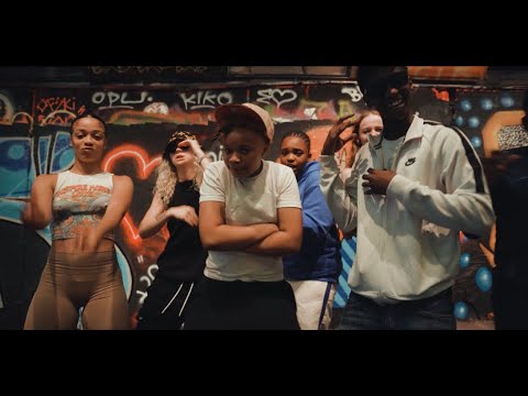Kween Deekayy - FLOWS [MUSIC VIDEO] | Prod. OLLY!