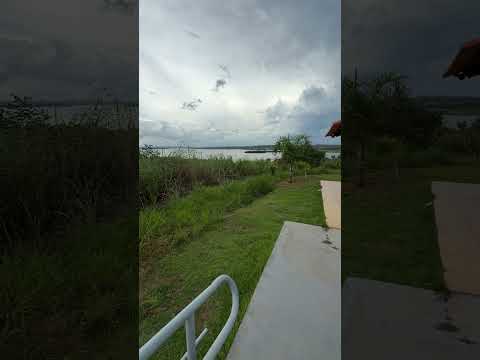 Área das churrasqueiras do condomínio Real Ville Premium no lago Corumbá IV em Alexânia GO