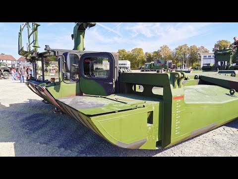 Aufbau der Schnellschwimmbrücke "Amphibie M3"