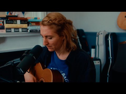 Hannah Georgas - Beautiful View Ft. Bess Atwell (Live)