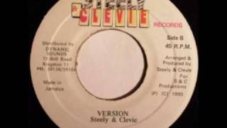 Download lagu Freddie McGregor Fever Medley mp3