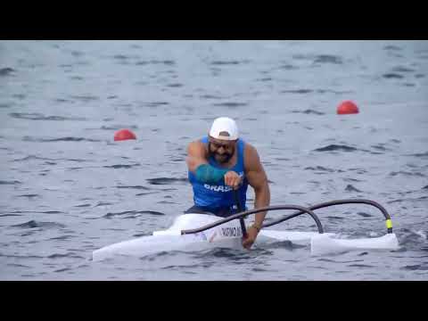 Fernando Rufino conquista o ouro na canoagem em prova com dobradinha brasileira