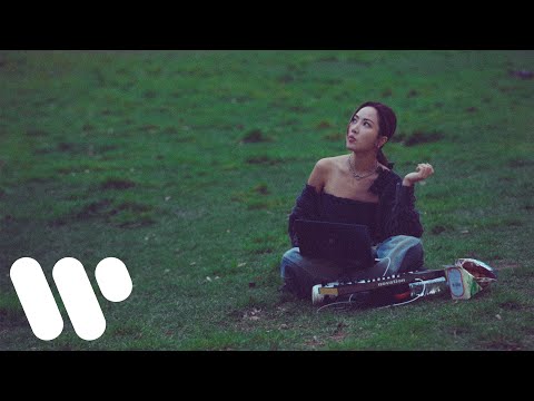 Kiri T - safe but sorry (Visualizer)