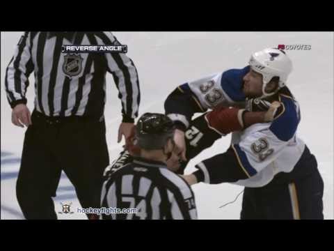 Tyson Strachan vs Paul Bissonnette