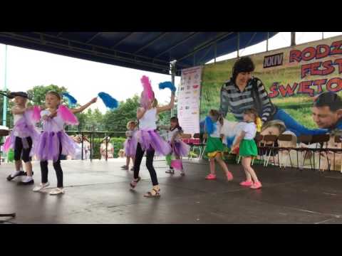 Zu na festynie - taniec