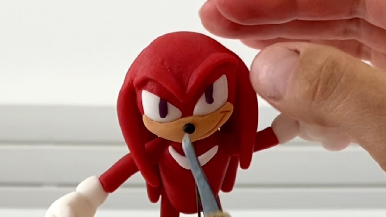 Making a KNUCKLES Cake Topper 🍰👊💥