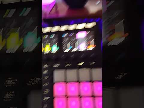 Thumbnail for Trip Hop Live:   Triphop Hip Hop Instrumental. Chillstep Hip Hop Instrumental by Island Archer by Cher