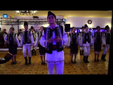 Ansamblul Folcloric ,,Doina Costestilor" - Razvan Filote