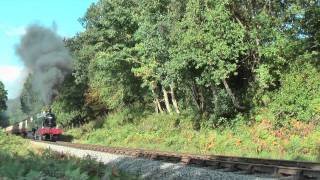 preview picture of video 'GWR 7822 Foxcote Manor South of Beck Hole NYMR Autumn Steam Gala 2011'