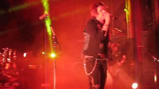 2 Sides of Me - Hinder 3/1/2013