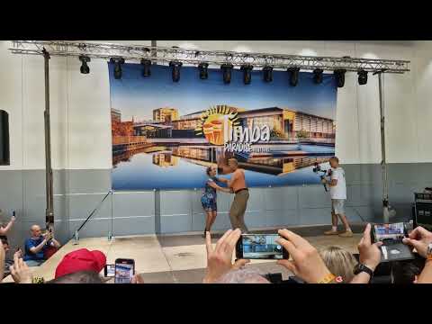 Alberto Valdes & Diana Rodriguez (Elegance in Salsa Partnerwork)