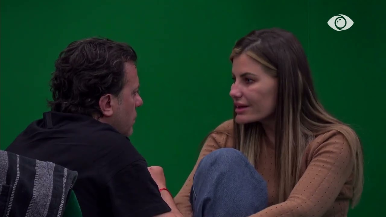 “Nëse më do, më përqafo tamam”/ Valbona e përqafon, Laerti e puth në ballë