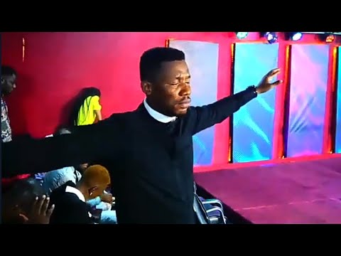 Lion Roar Eagle Fly || Soaking Chant || Apostle Edu Udechukwu