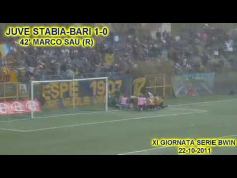 Juve Stabia-Bari 1-0 - il rigore di Marco Sau e l'esultanza finale [22-10-2011]