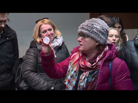 Zrzuta na szybę w kebabie