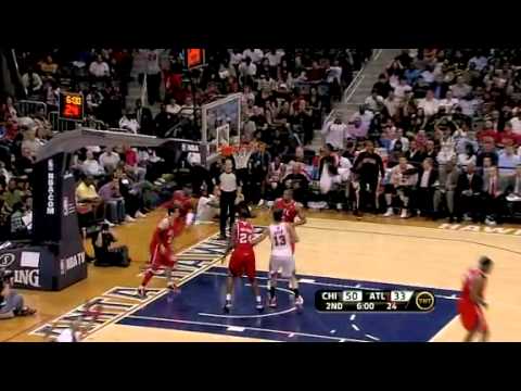 C.J. Watson Reverse Layup vs Hawks 3/22/11