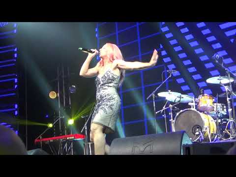 ESCKAZ in Tel Aviv: Linda Pritchard - You're Making Me Hot Hot Hot (at Euroclub)